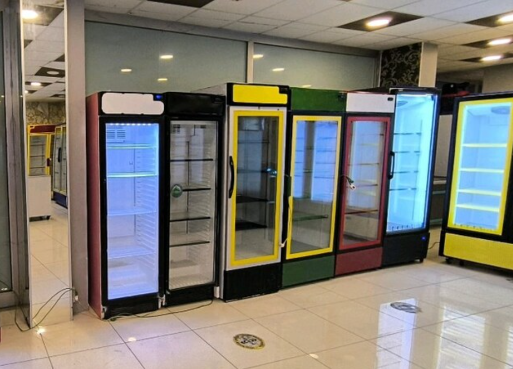 Tek kapılı 5 raflı meşrubat dolabı