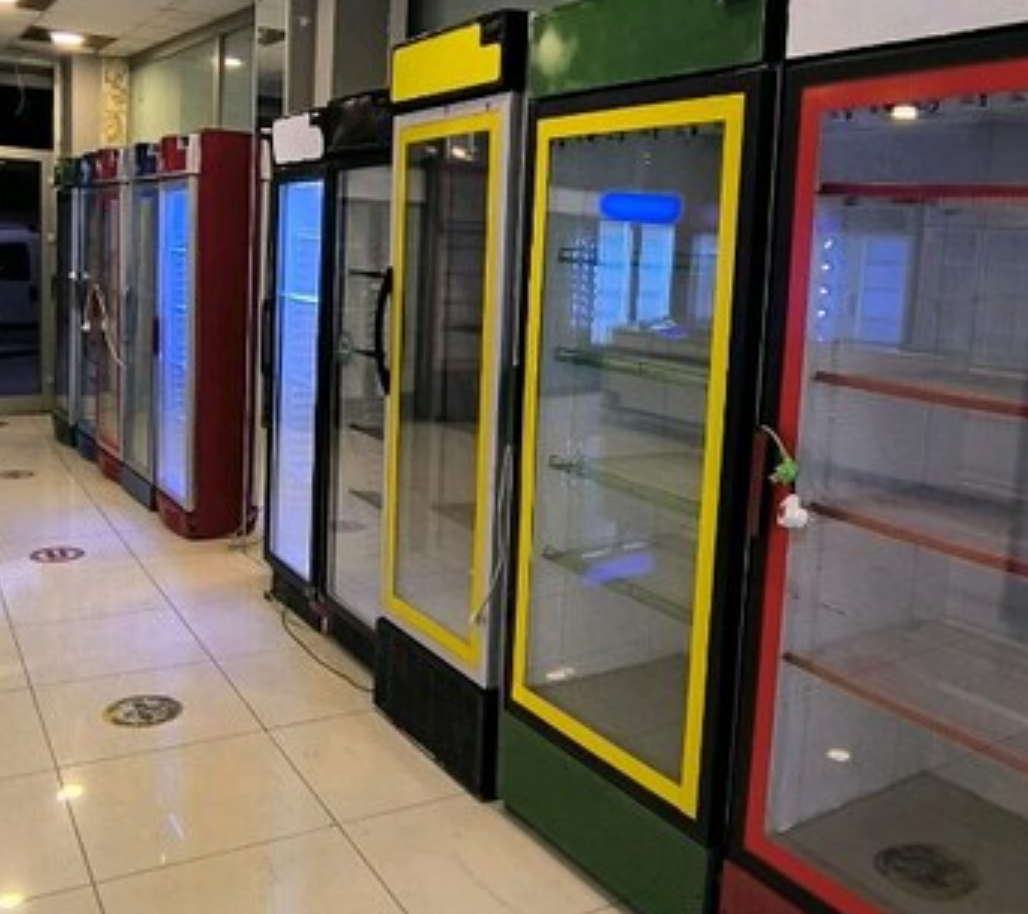 iki kapılı meşrubat dolabı