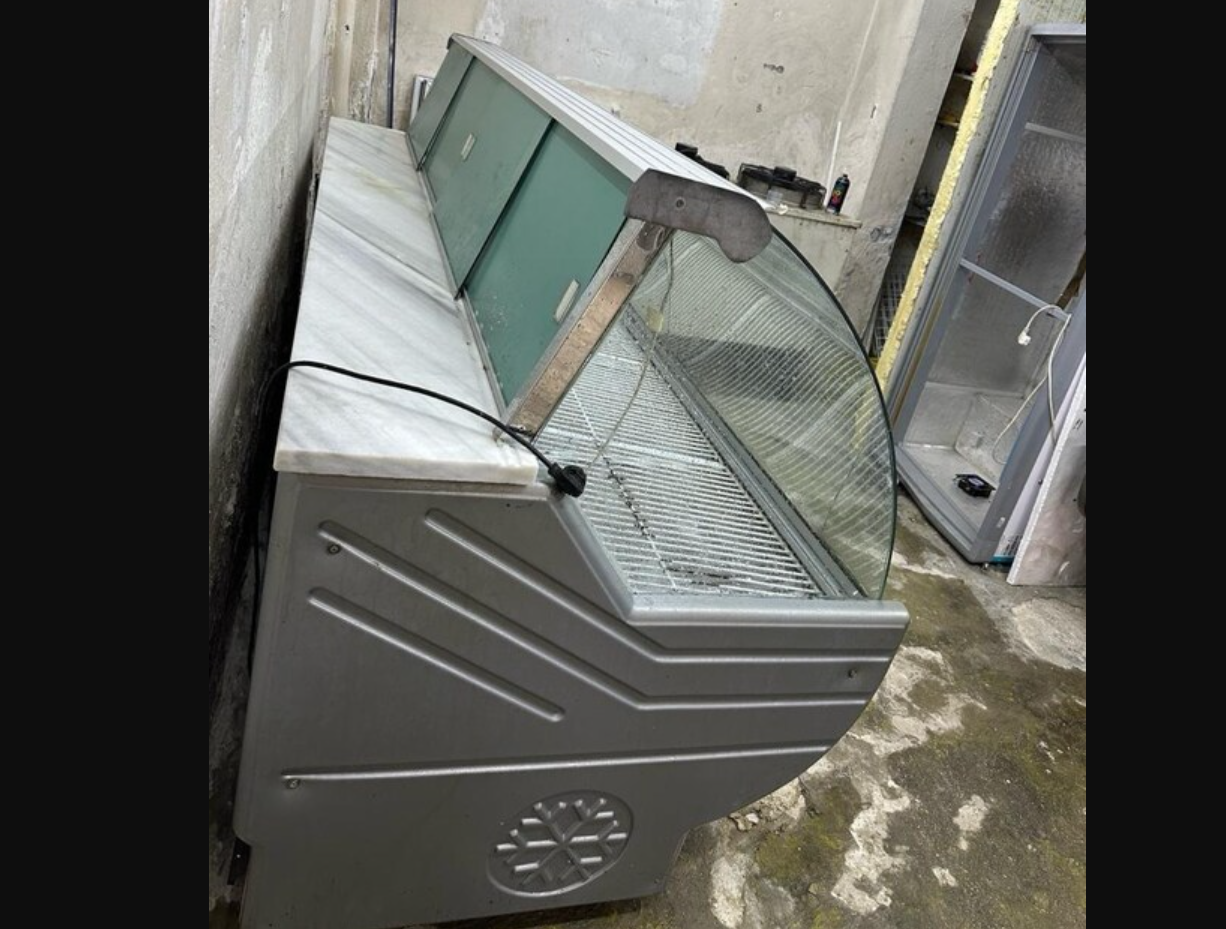 ikinci el market tavuk et kasap dolabı